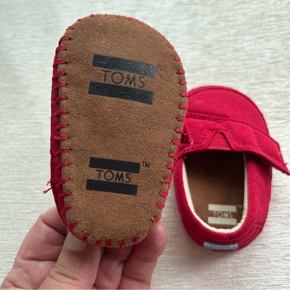 TOM’S tiny red cloth baby shoes w/velcro closure - Picture 2 of 3
